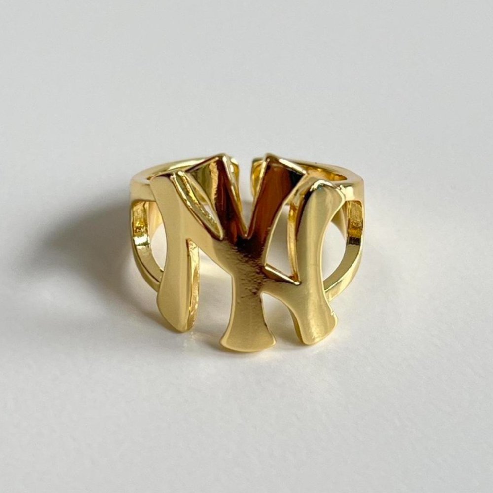 New York Yankees Gold Ring Unisex One Size Fits Most - Picture 4 of 8